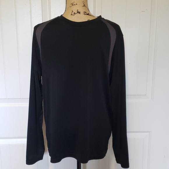 Other - Reebok Men's Black Longsleeve Size Medium